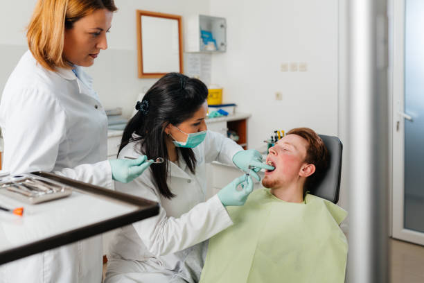 Best Weekend Emergency Dentist in Young Harris, GA